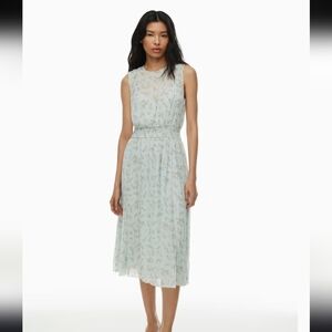 Aritzia Wilfred Mabel Chiffon Fit and Flare  Midi Dress